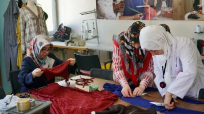 Yeşilyurt Belediyesi tarafından hizmete sunulan Yeşilyurt Mesleki Eğitim ve Yaşam