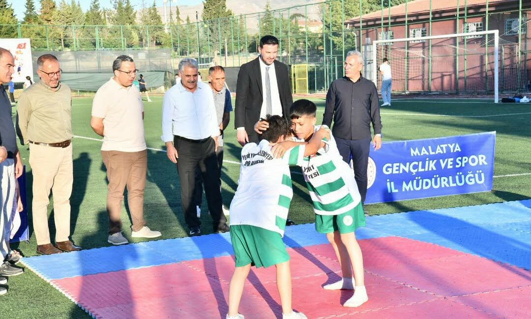 Gençlik ve Spor Bakanlığı'nın 81 ilde eş zamanlı olarak başlattığı