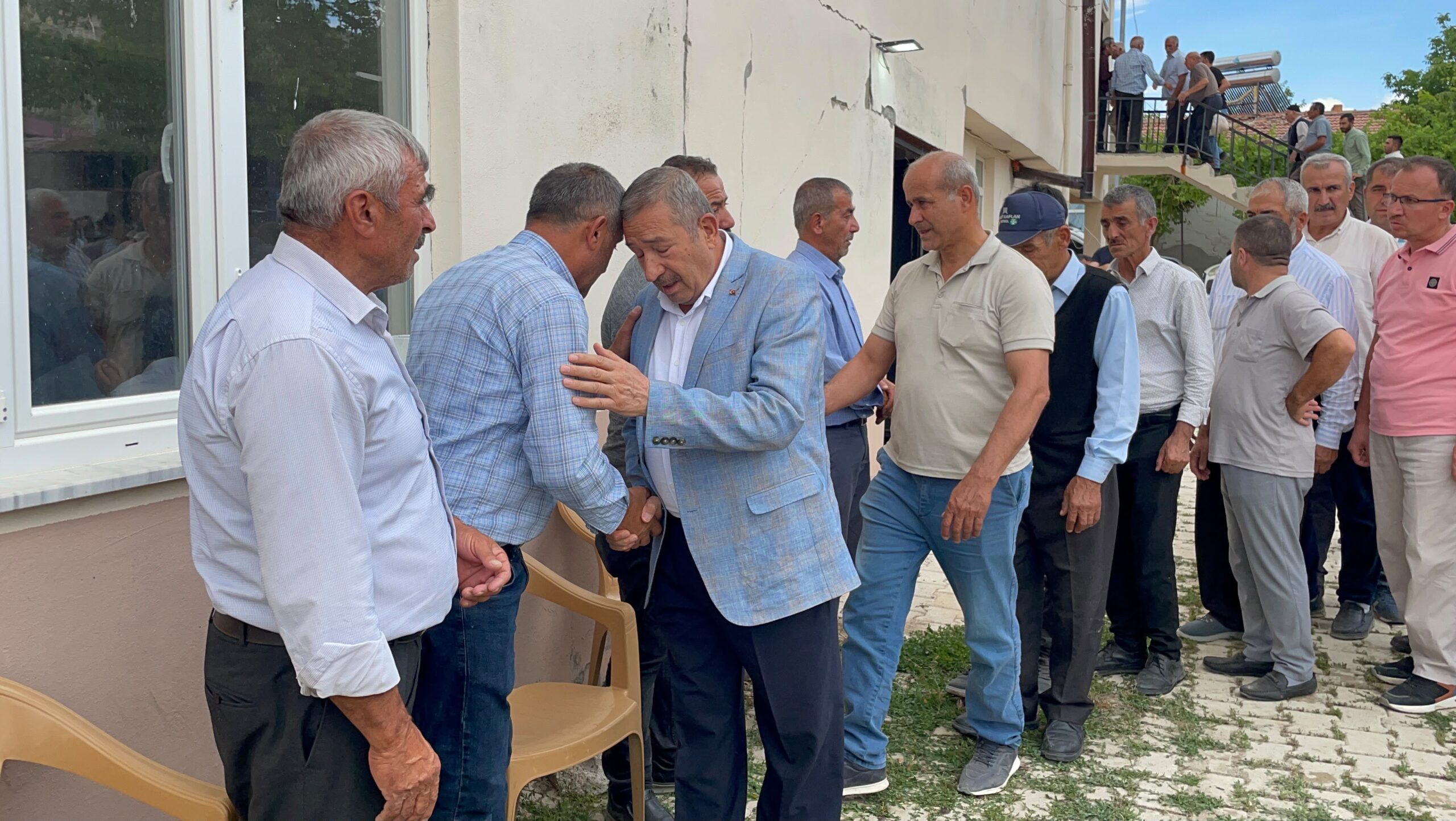Arguvan’daki feci kazada yaşamını yitiren anne, baba ve kızları, Darende’nin