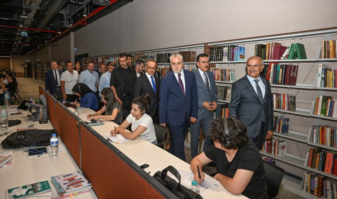 Çalışma ve Sosyal Güvenlik Bakanı Prof. Dr. Vedat Işıkhan, Malatya