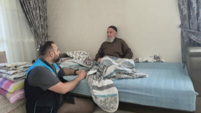 Battalgazi Belediyesi Sosyal Hizmetler Müdürlüğü ekipleri, 65 yaş üstü vatandaşlar