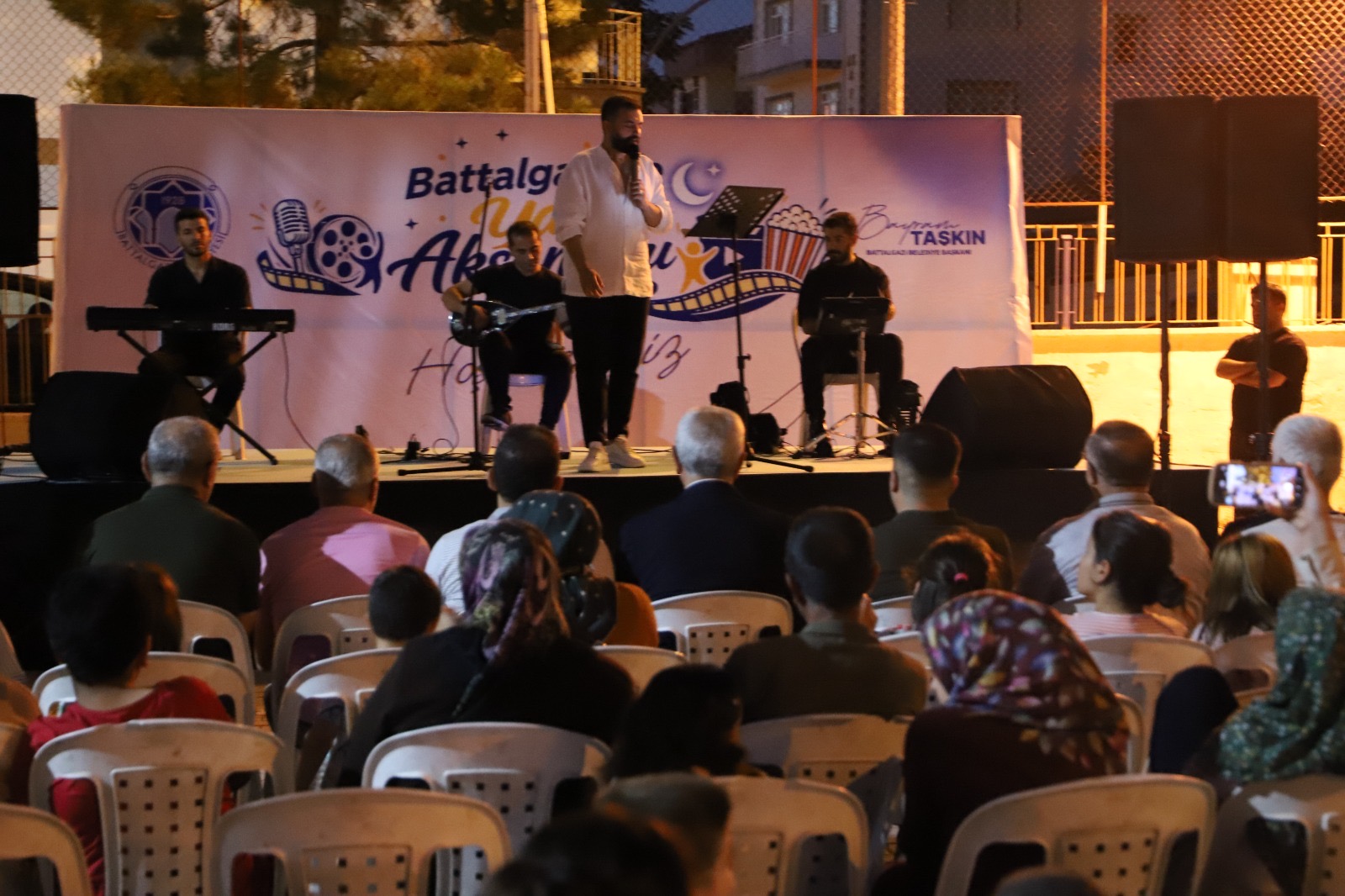 Battalgazi Belediyesi’nin hafta sonu düzenlediği konser, çocuk şenliği ve yaz