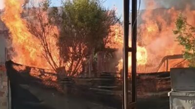 Dilek Mahallesi Uğrak Caddesi’nde çıkan yangında bir ev ile ekmek