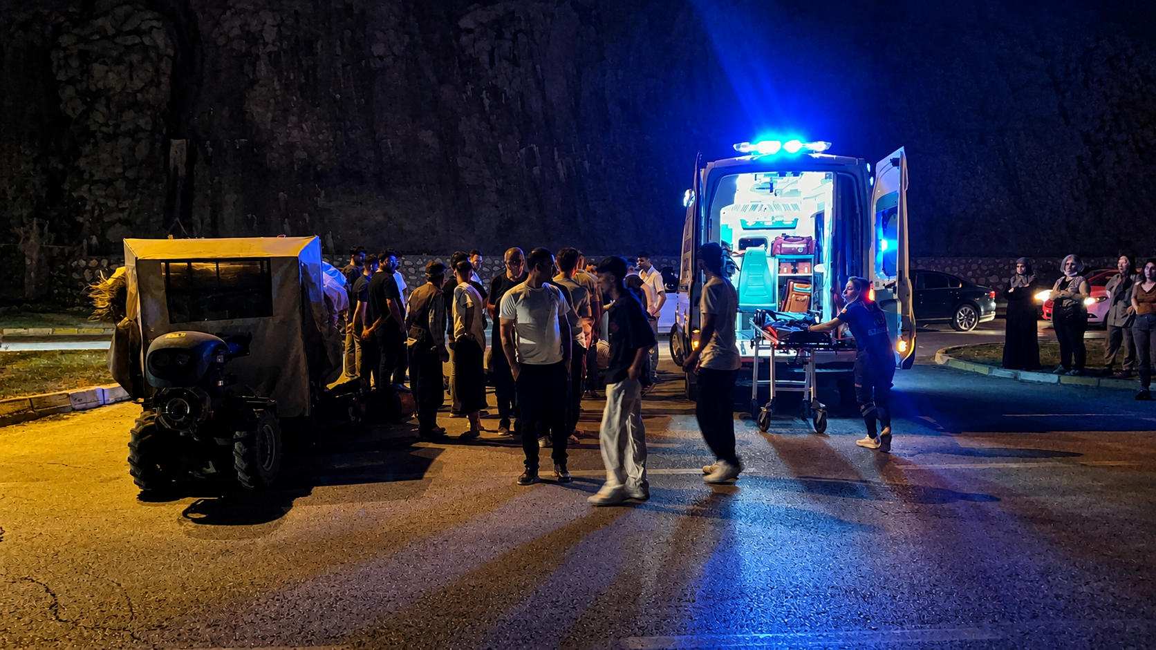 Güney Kuşak Yolu’nda meydana gelen trafik kazasında motosiklet sürücüsü yaralandı.