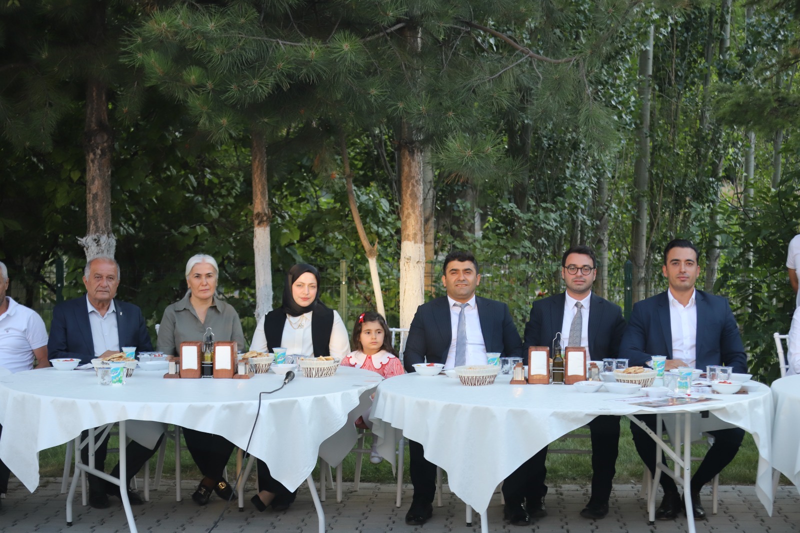 Hekimhan’daki görev sürelerini tamamlayan Hakim Yamaç Doğan ile Savcı Adem