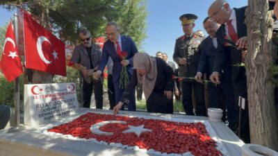 15 Temmuz darbe girişiminde şehit düşen Malatyalı Fuat Bozkurt&nbsp;Malatya&nbsp;Şehir Mezarlığı,