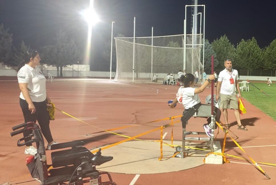 Malatyalı milli sporcu adayı Melike Beril Alçık, Diyarbakır’da düzenlenen Para