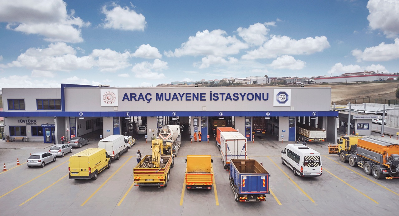 TÜVTÜRK, araç muayene randevularının ücretsiz olarak alınabildiğini hatırlatarak, araç sahiplerini