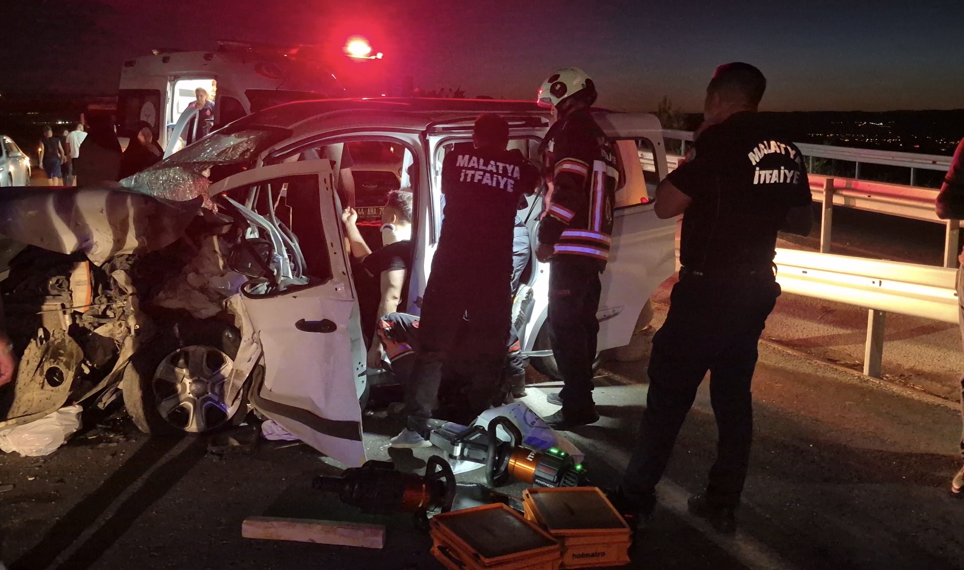 Malatya Kuzey Çevre Yolu’nda bakım çalışması nedeniyle tek şeride düşen