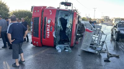 Malatya’da çıkan yangına müdahale için yola çıkan itfaiye aracı kontrolden