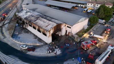 Malatya’da MOTAŞ bakım atölyesinde çıkan yangın paniğe neden oldu. İlk